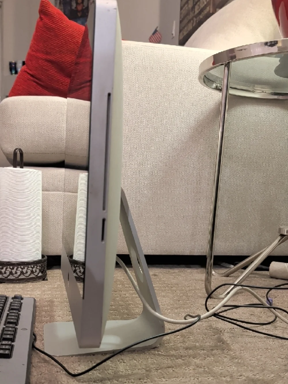 Apple iMac Desktop in Silver with Black Display and Black Keyboard